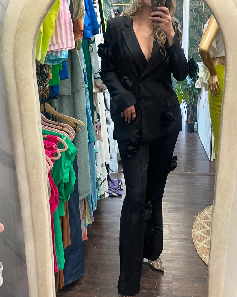Sharon suit - Flamingo Frock